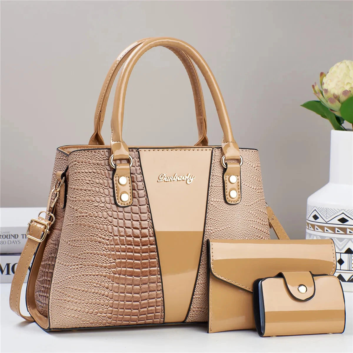 Bolsa Feminina em Couro PU - Sienna Bolsa Feminina Sienna Loja da Dryka Caramelo 31x13x22cm