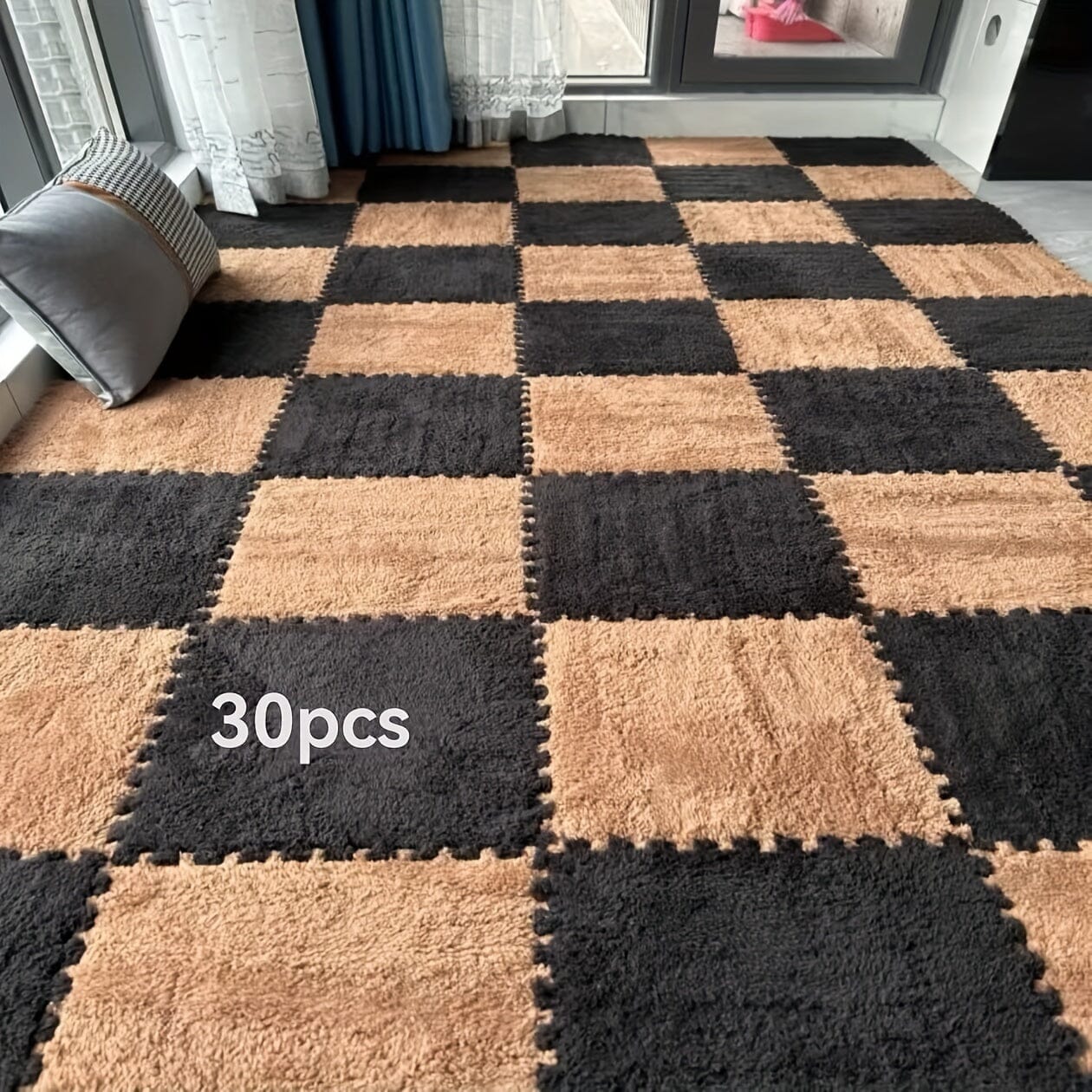 30pcs Thickened Plush Patchwork Carpet for Room, Bedroom, Cloakroom, Tatami, Rental House Renovation, Bedside Blanket, Four Seasons Game Room Loja da Dryka Black + Coffee Color (washable And Cuttable) Width 30cm Length 30cm Thickness 1cm (30pcs) 