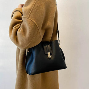 Bolsa Retrô de Couro - Wide Strap Loja da Dryka 