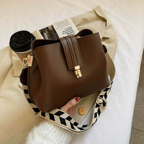 Bolsa Retrô de Couro - Wide Strap Loja da Dryka Curry 
