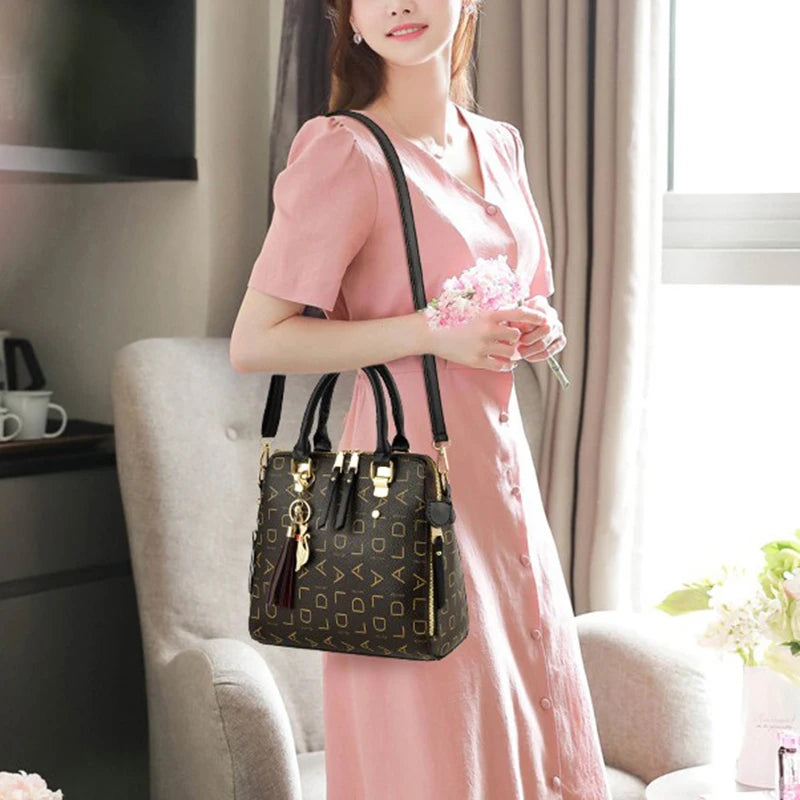 Fashion English Letter Handbag Women PU Leather Tassel Top-handle Bag Luxury Shoulder Bag Large Capacity Lady Tote Design Purse Loja da Dryka 